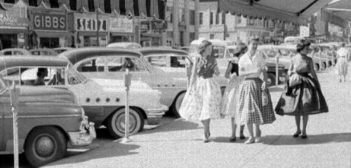 full-1950s-skirts-with-petticoats